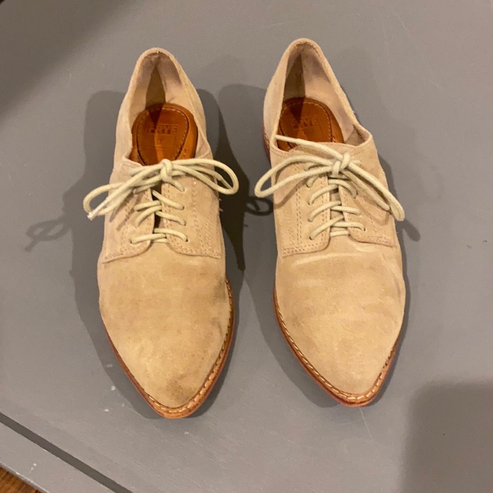 Frye Delia Oxford W8